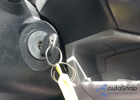 2015 Toyota Tacoma from USA, damaged, VIN 5TFTX4CNXFX056132